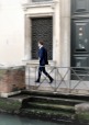 Man panning in Venice, di Lithesky